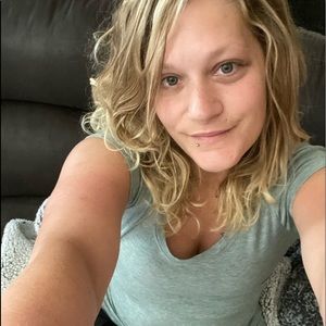 Meet your Posher, Candace